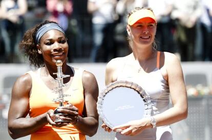 Serena Williams y Mar&iacute;a Sharapova posan juntas el pasado mes de mayo, en el Abierto de Madrid.