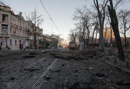 Daños en los edificios tras un ataque ruso en Odesa, este lunes.
