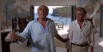 Anthony Quinn y Michael Caine en un fotograma de 'El Mago'.