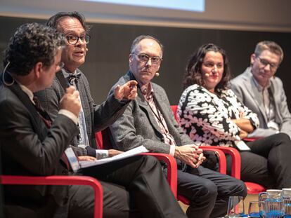 Ulises Cortés, catedrático de la UPC, durante su participación en la mesa "Realidades y límites de la inteligencia artificial.