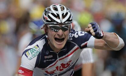 Greipel celebra la victoria de etapa.