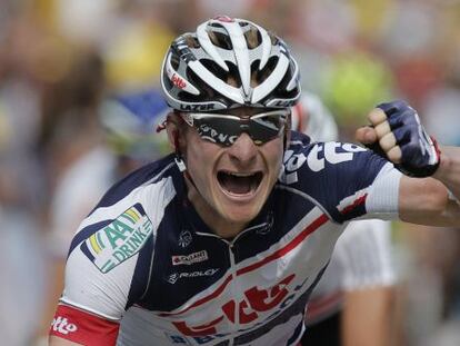 Greipel celebra la victoria de etapa.