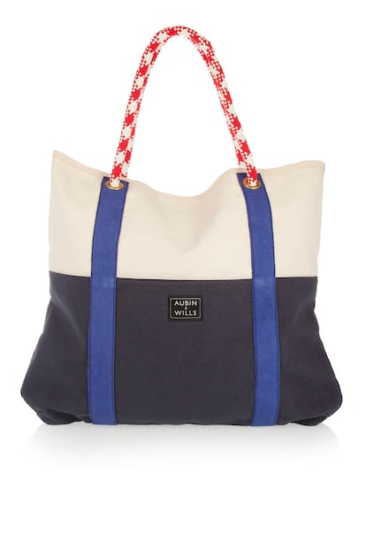 Bolsa inspiración naútica perfecta para unas vacaciones cerca del mar... La diseña Aubin & Wills y cuesta 87 euros.