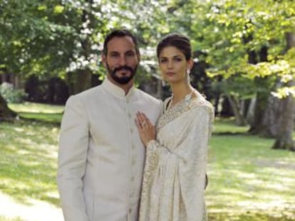 Rahim Khan y Kendra Spears, ahora princesa Salwa, en el d&iacute;a de su boda.