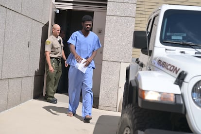 Lil Nas X saliendo de prisión el 25 de agosto de 2025 en Los Ángeles.