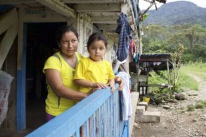 Las familias de Tundayme se niegan a abandonar el pueblo.