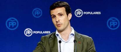 El vicesecretario General de Comunicación del PP, Pablo Casado, durante la rueda de prensa que ha ofrecido hoy tras el Comité de Dirección del partido.