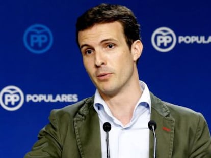 El vicesecretario General de Comunicaci&oacute;n del PP, Pablo Casado, durante la rueda de prensa que ha ofrecido hoy tras el Comit&eacute; de Direcci&oacute;n del partido.