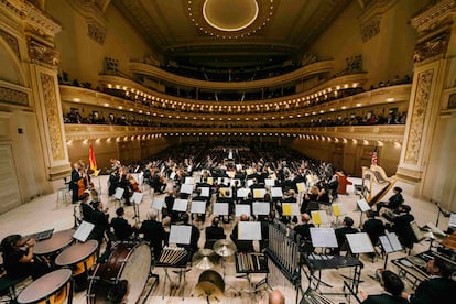 General view of the Stern Auditorium/Perelman Stage of Carnegie Hall with the titular orchestra of the Royal Theater and David Aphham, on June 5 in New York.