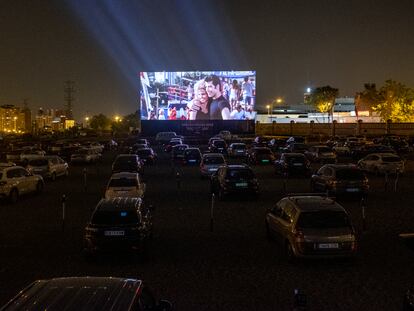 Primera proyección de la temporada en el Autocine Madrid Race, 'Grease'.