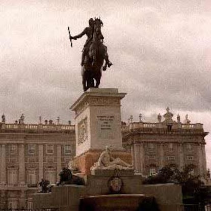 Estatua ecuestre de Felipe IV, obra de Pedro Tacca, en la plaza de Oriente.