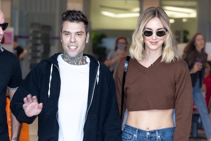 Chiara Ferragni y Fedez a la salida del hospital en Miln, el 6 de octubre de 2023. 