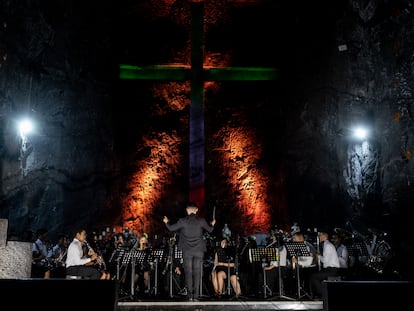 El lanzamiento de la exposición de mapping en La Catedral de Sal de ZIpaquirá, contó con una orquesta de jóvenes , en Zipaquirá, Colombia, el 18 de julio de 2023.