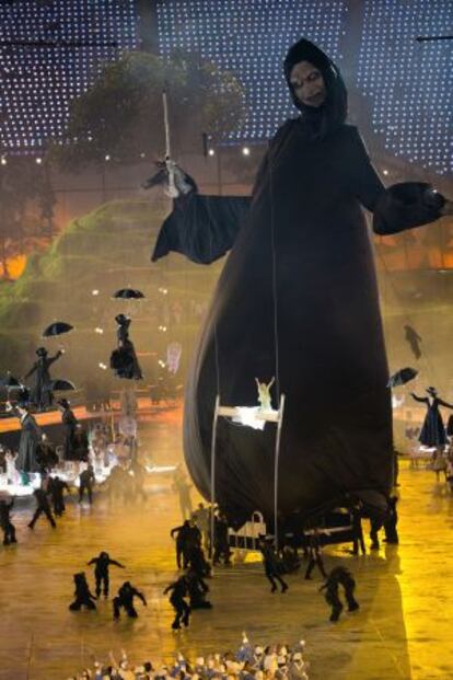 Marioneta de Lord Voldemort (Harry Potter) durante la ceremonia inaugural de los JJOO de Londres 2012.