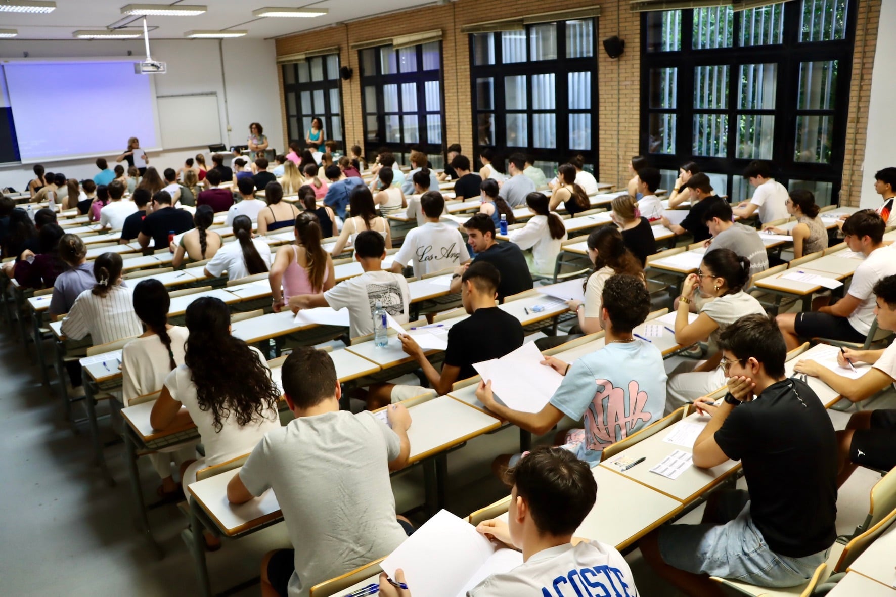 En la era de la IA, ¿qué y cómo deberíamos enseñar?