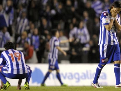 Los jugadores del Dépor al finalizar el partido.