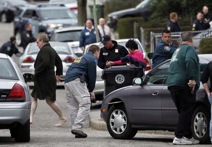 La polic&iacute;a evac&uacute;a algunas viviendas de Watertown en la operaci&oacute;n desplegada para dar con el paradero de Dzhokhar Tsarnaev.