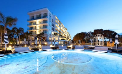 Piscina del Hotel BLESS Ibiza, en una imagen facilitada por Azora.