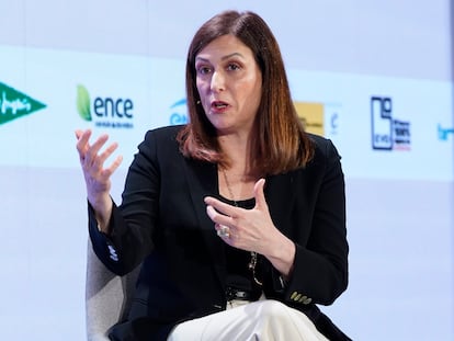 Carolina Martinoli, directora de Personas, Asuntos Corporativos y Sostenibilidad de IAG.