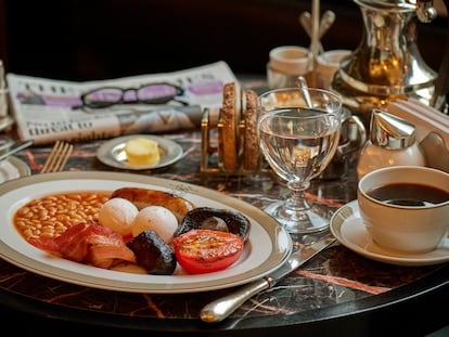 A full English breakfast at The Wolseley. Image provided by the establishment.