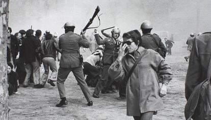 'Manifestación de 1976 en Barcelona', de Armengol.