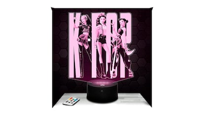 Guerreiros KPop em um fundo branco.