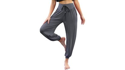 Estos pantalones de yoga para mujer son los más vendidos de Amazon.