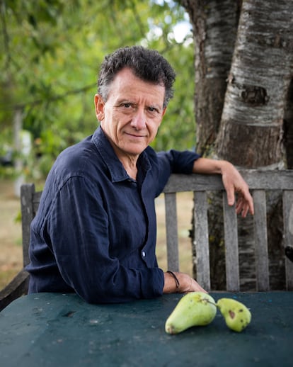 Marco Martella, fotografiado en su casa de Verdelot, al este de París.