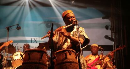 Teddy Osei, l&iacute;der de Osibisa act&uacute;a esta noche en Madrid. 