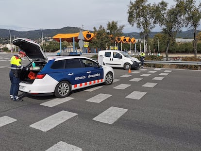 Control de tráfico de los Mossos d'Esquadra durante el estado de alarma por la crisis del coronavirus.