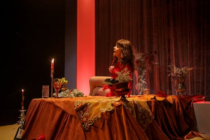 Itatí Cantoral interpreta a Helena de Troya en la obra ‘Juicio a una zorra’, en Ciudad de México.