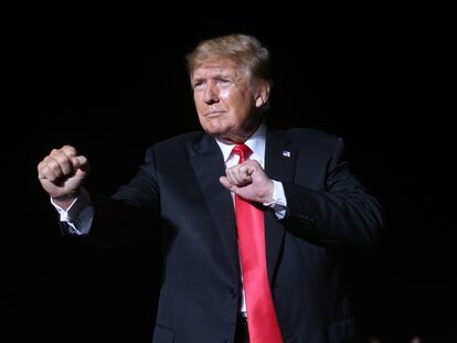 Donald Trump gesticula durante un mitin celebrado en Des Moines, en el Estado de Iowa, el pasado 9 de octubre.