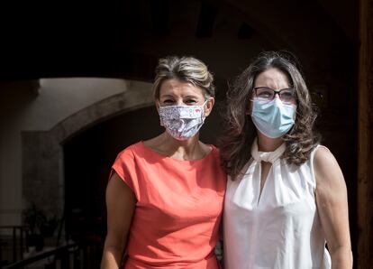 La vicepresidenta de Gobierno Yolanda Díaz, antes de la reunión con la vicepresidenta valenciana, Mónica Oltra, en la Consejería de Igualdad y Políticas Inclusivas en Valencia.  
FOTO, MÒNICA TORRES EL PAÍS