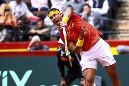 Nadal se enfrenta a Kohlschreiber en el partido de cuartos de final de la Copa Davis