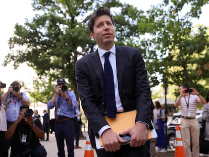 Sam Altman, jefe de OpenAI, llegando a una sesión sobre inteligencia artificial en el Senado, en Washington, en septiembre de 2023.