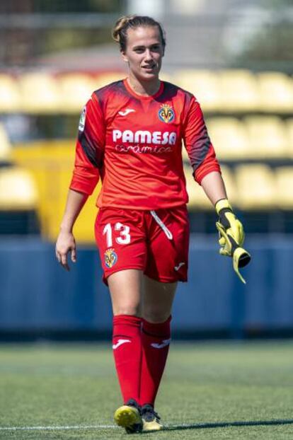 Sanjuán, en un partido con su club.