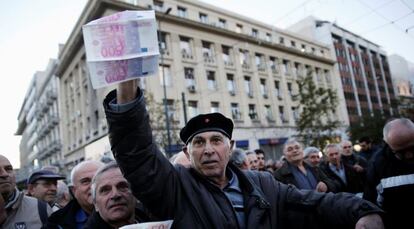 Protestas de pensionistas en Atenas