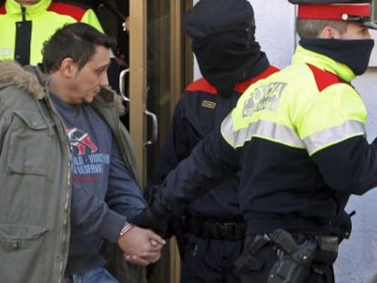 Uno de los casuals detenidos en la operación policial de 2010.
