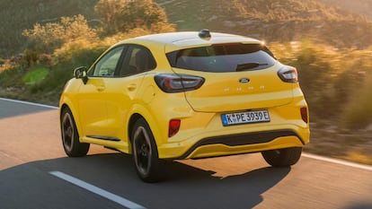 El Ford Puma eléctrico llega más lejos y lo hace sin manos en el volante