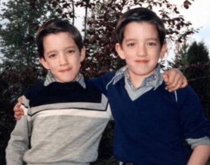 Drew y Jonathan Scott de niños. Sus padres no sabían que iban a tener gemelos. |