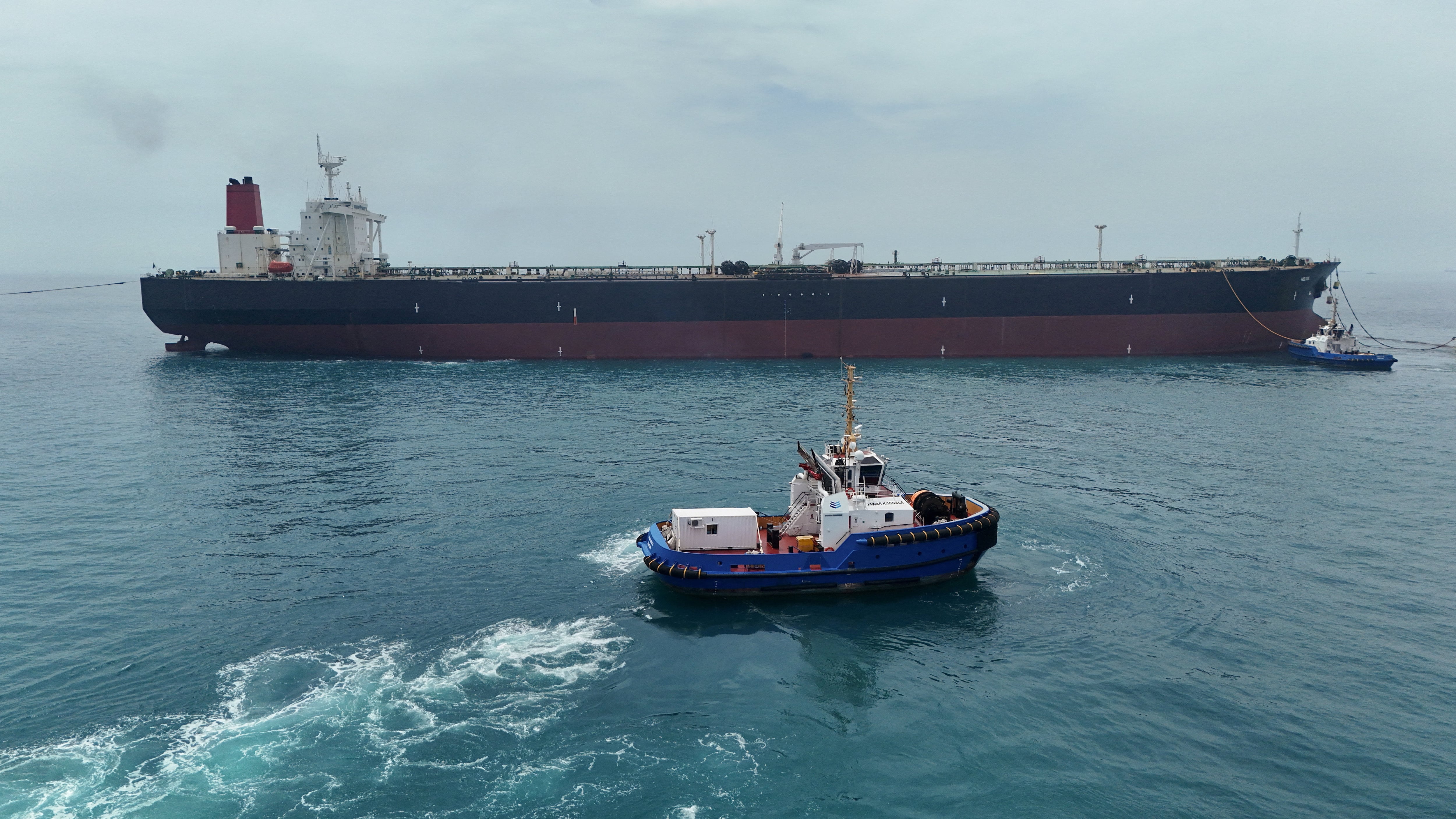 El trasiego de barcos en Ormuz apunta a una rápida reapertura tras el acuerdo