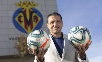 Alberto Izquierdo, responsable informático del Villarreal CF y ganador del concurso Pasapalabra, en la Ciudad Deportiva del equipo.