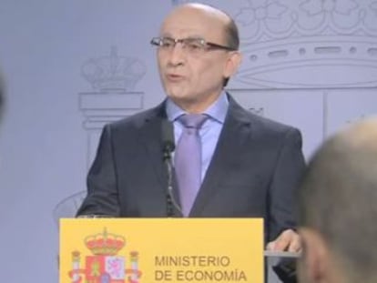 José Mota metido en la piel del ministro de Hacienda, Cristóbal Montoro.