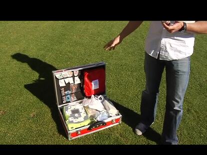 ¿Cómo funciona un desfibrilador?