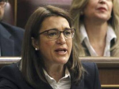 La portavoz parlamentaria socialista, Soraya Rodríguez, durante la sesión de control al Gobierno celebrada hoy en el Congreso de los Diputados.