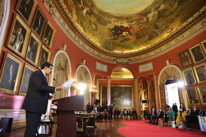 El presidente de Venezuela, Nicolás Maduro, habla a miembros de la Asamblea Nacional Constituyente en el Palacio Legislativo, en Caracas el 29 de septiembre pasado.