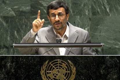 El presidente iraní, Mahmud Ahmadineyad, durante su intervención en la conferencia de revisión del Tratado de No Proliferación Nuclear en Naciones Unidas