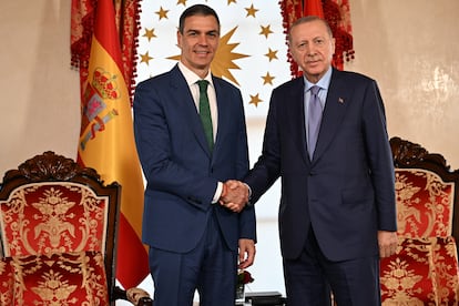 Pedro Sánche y Recep Tayyip Erdogan, este viernes en Estambul.