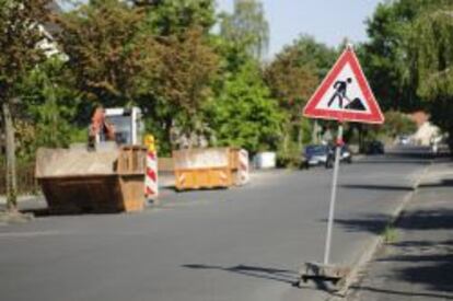 Señalización de obras en una carretera.