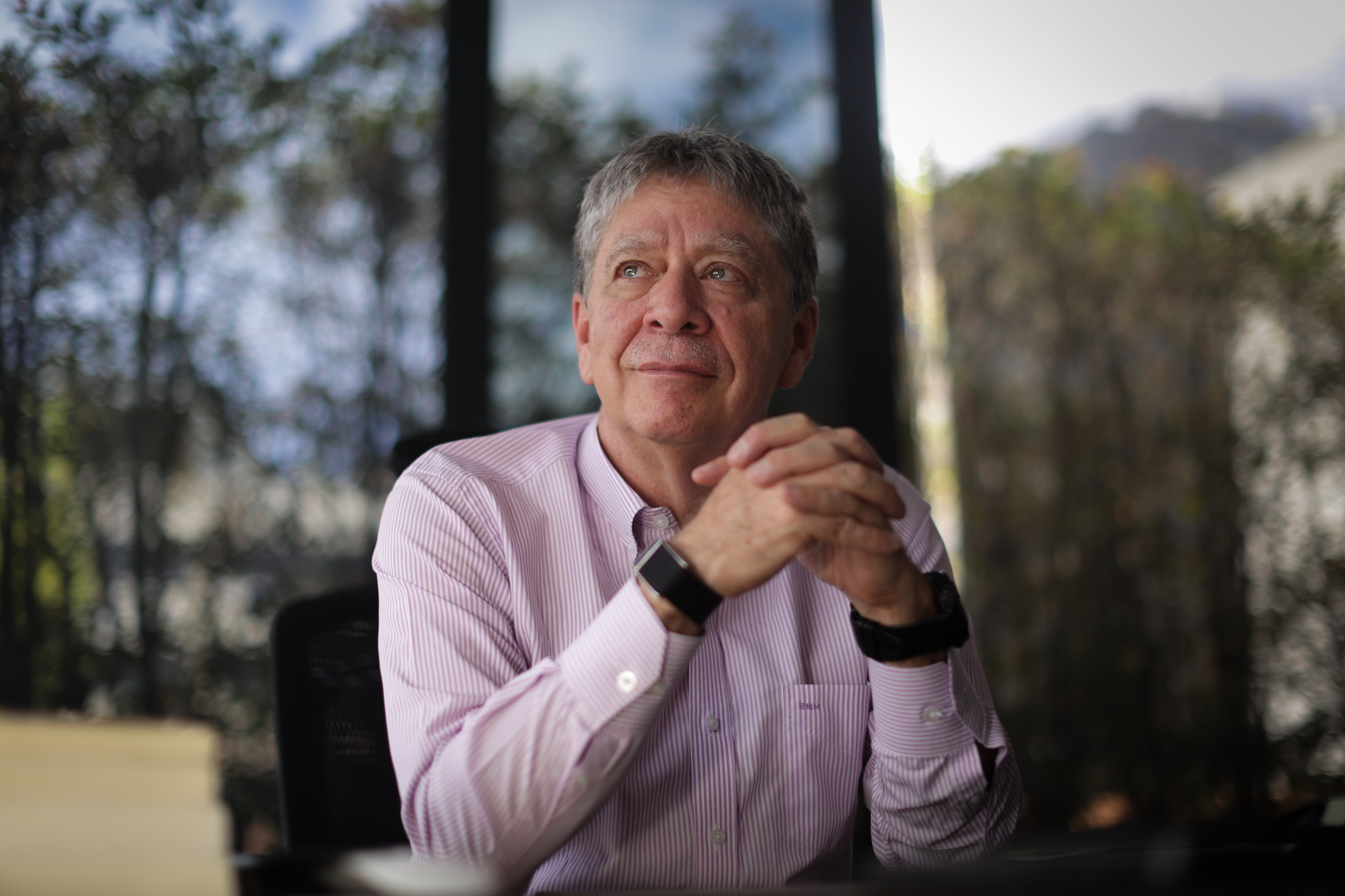 Bruce MacMaster renuncia a la ANDI